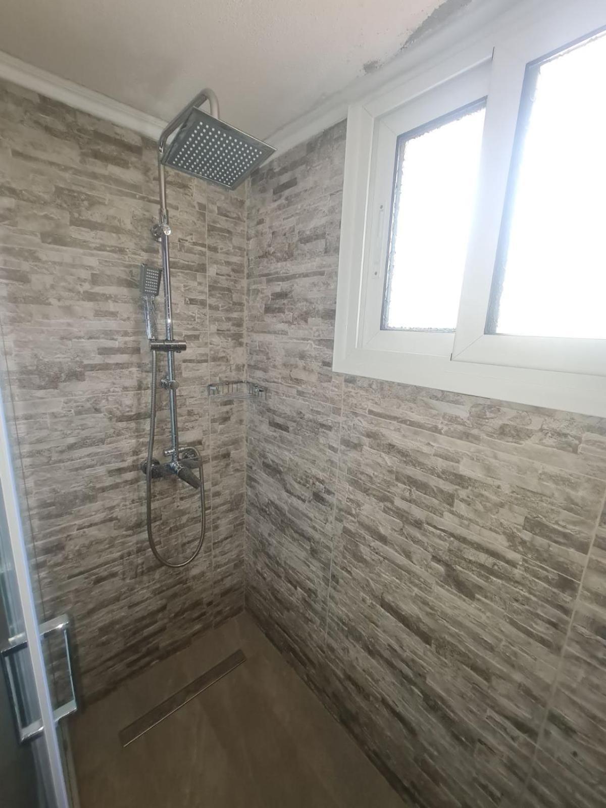 Nea Peramos Large Apartment Near The Beach Ngoại thất bức ảnh