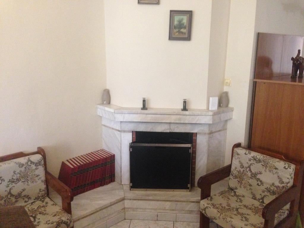 Nea Peramos Large Apartment Near The Beach Ngoại thất bức ảnh