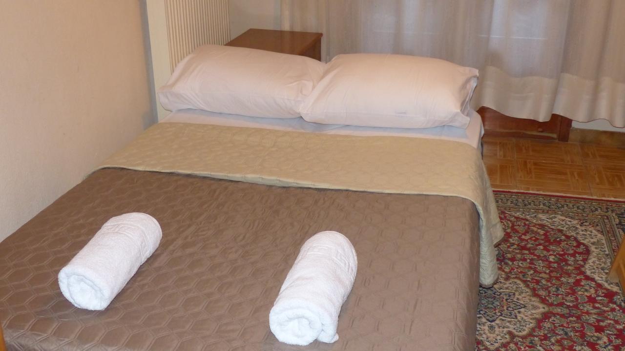 Nea Peramos Large Apartment Near The Beach Ngoại thất bức ảnh